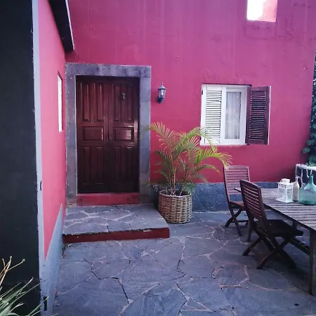 La Casita De Bodegas Volcan Holiday home *
